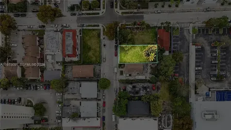 136 SW 11th Avenue Miami FL 33130