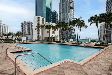 31 SE 5th Street Miami FL 33131