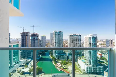 31 SE 5th Street Miami FL 33131