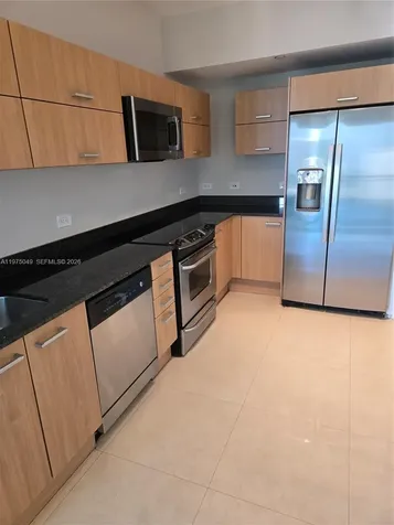 350 S Miami Avenue Miami FL 33130