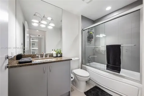300 S Biscayne Boulevard Miami FL 33131