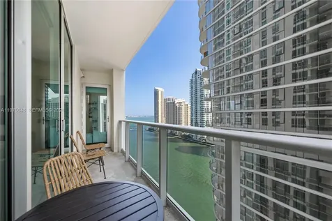 300 S Biscayne Boulevard Miami FL 33131