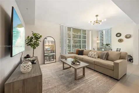 300 S Biscayne Boulevard Miami FL 33131