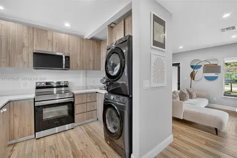 529 NE 109th Street Miami FL 33161