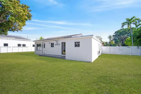529 NE 109th Street Miami FL 33161