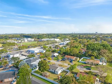 529 NE 109th Street Miami FL 33161