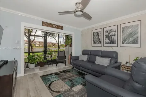 13705 SW 12th Street Pembroke Pines FL 33027