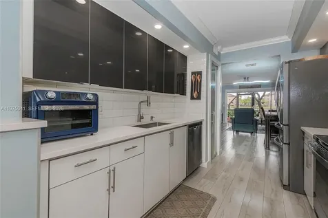 13705 SW 12th Street Pembroke Pines FL 33027