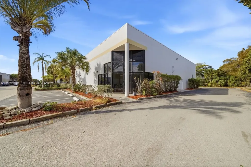 2891 NW 22nd Terrace Pompano Beach FL 33069