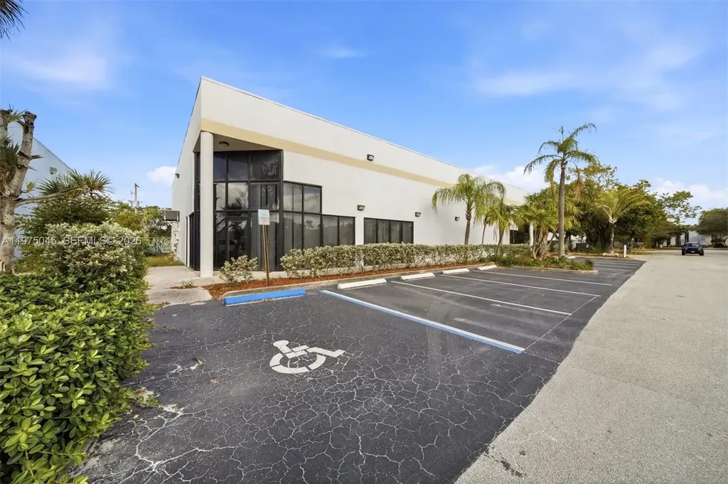 2891 NW 22nd Terrace Pompano Beach FL 33069