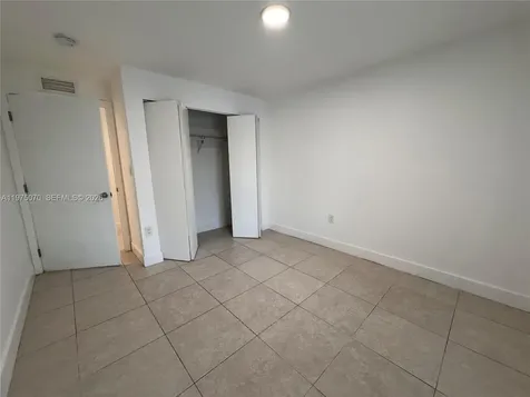 605 NW 3rd Avenue Hallandale Beach FL 33009