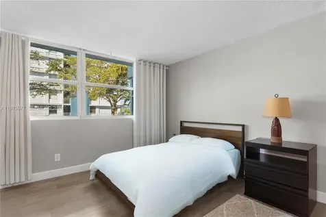 16558 NE 26th Avenue North Miami Beach FL 33160