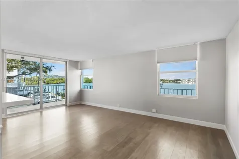 16558 NE 26th Avenue North Miami Beach FL 33160