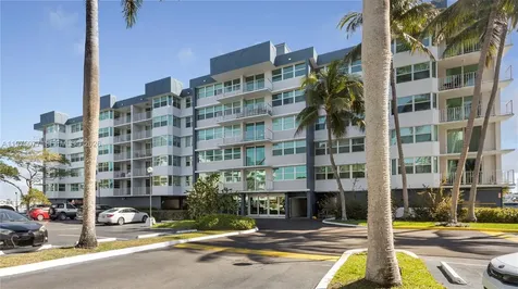 16558 NE 26th Avenue North Miami Beach FL 33160