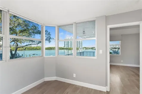 16558 NE 26th Avenue North Miami Beach FL 33160