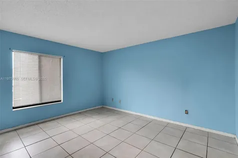 8615 NW 8th Street Miami FL 33126