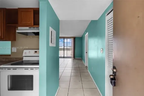 8615 NW 8th Street Miami FL 33126
