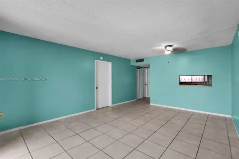 8615 NW 8th Street Miami FL 33126
