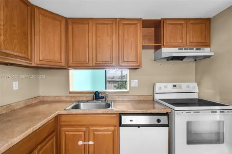 8615 NW 8th Street Miami FL 33126