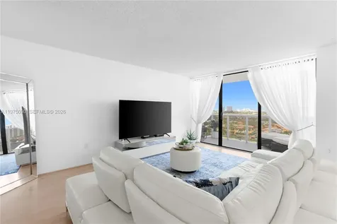 3625 N Country Club Drive Aventura FL 33180
