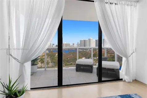 3625 N Country Club Drive Aventura FL 33180