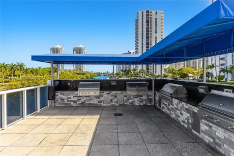 3625 N Country Club Drive Aventura FL 33180