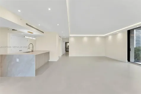 19355 Turnberry Way Aventura FL 33180