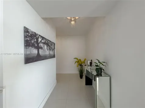 2750 NE 183rd Street Aventura FL 33160
