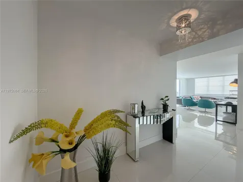 2750 NE 183rd Street Aventura FL 33160