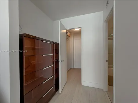 2750 NE 183rd Street Aventura FL 33160