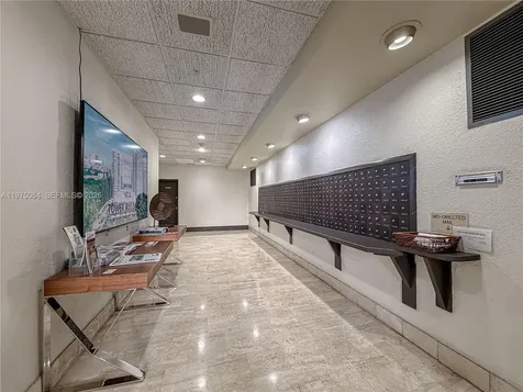 2750 NE 183rd Street Aventura FL 33160