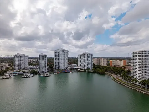 2750 NE 183rd Street Aventura FL 33160