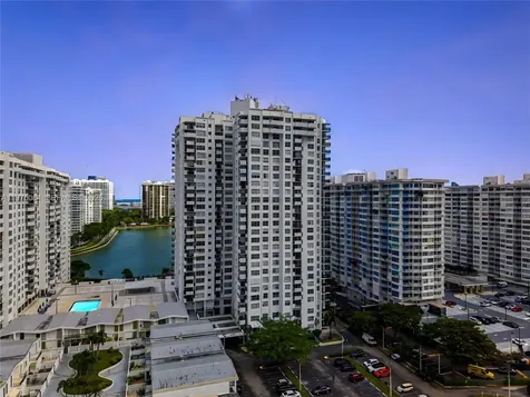 2750 NE 183rd Street Aventura FL 33160