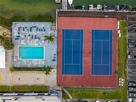 2750 NE 183rd Street Aventura FL 33160