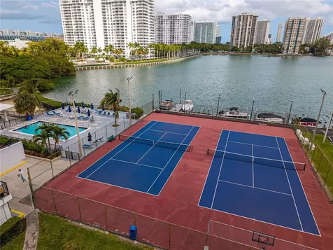2750 NE 183rd Street Aventura FL 33160
