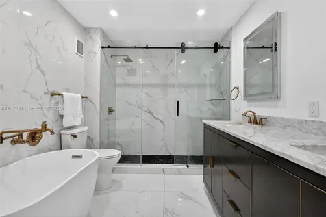 877 NE 195th Street Miami FL 33179
