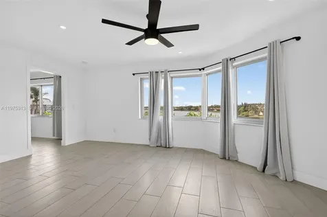 877 NE 195th Street Miami FL 33179