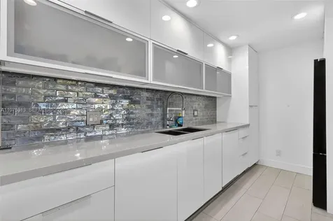 877 NE 195th Street Miami FL 33179