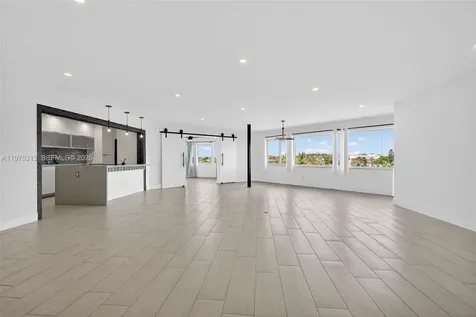 877 NE 195th Street Miami FL 33179