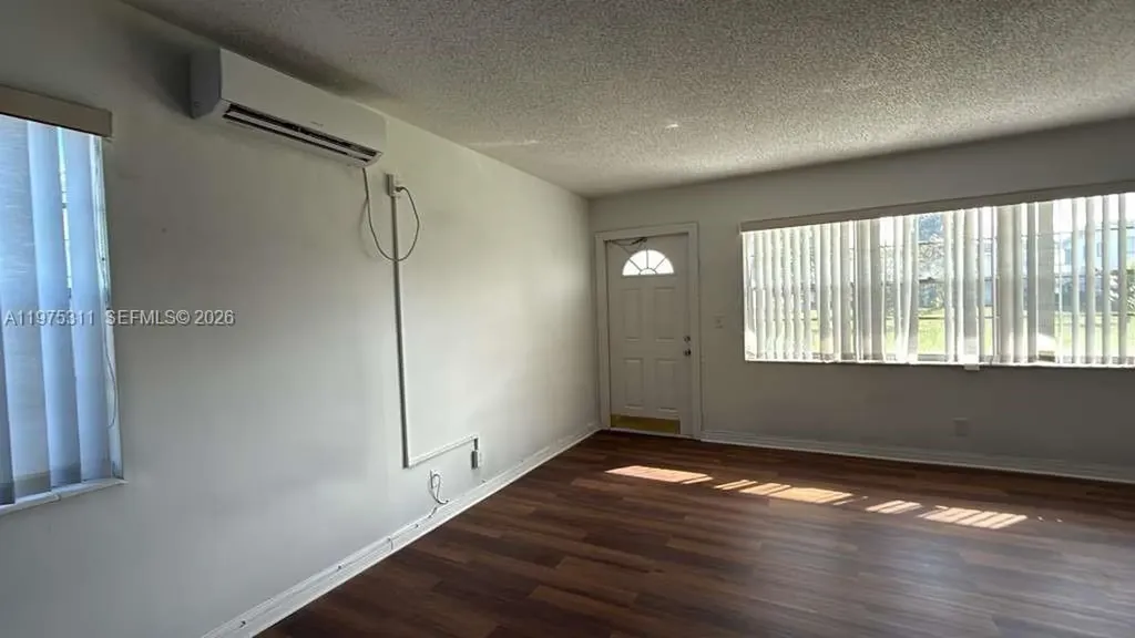 104 E Easthampton E West Palm Beach FL 33417