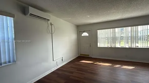 104 E Easthampton E West Palm Beach FL 33417