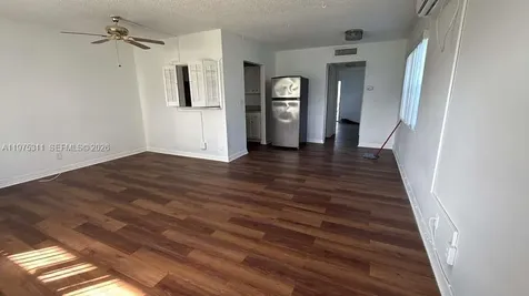 104 E Easthampton E West Palm Beach FL 33417