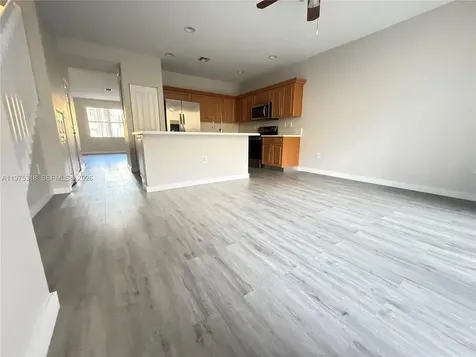 978 NE 42nd Place Homestead FL 33033