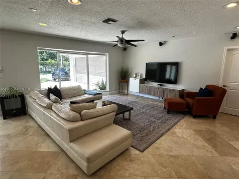 1319 Rodman Street Hollywood FL 33019