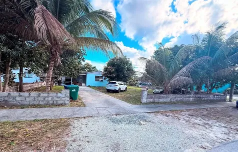1086 NW 101st Street Miami FL 33150