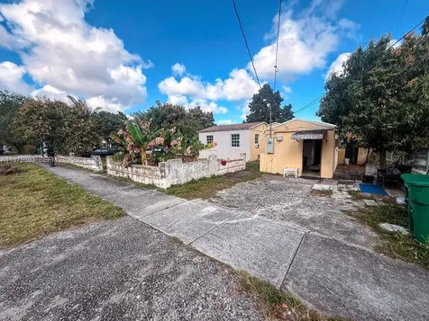 1086 NW 101st Street Miami FL 33150
