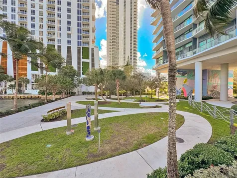 460 NE 28th Street Miami FL 33137
