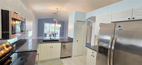 8214 Bellafiore Way Boynton Beach FL 33472