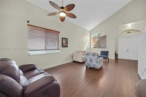 2002 SE 17th Avenue Homestead FL 33035