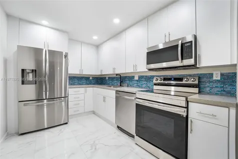 10000 NW 80th Court Hialeah Gardens FL 33016